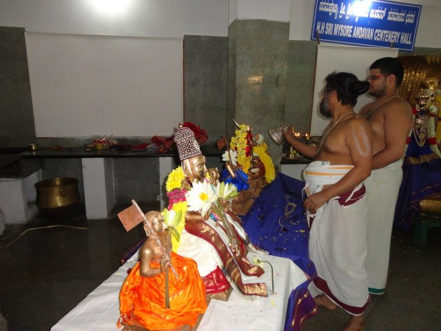 Sripuram Venkateswara sannadhi Irappathu Utsavam 2014 -19_640x480