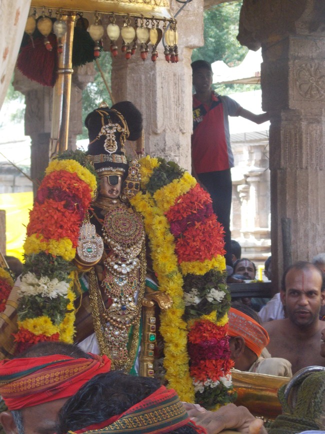Srirangam Namperumal Irappathu utsavam Day 5 2014 -06