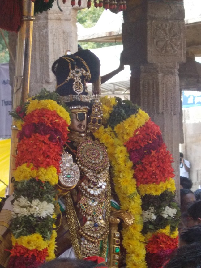 Srirangam Namperumal Irappathu utsavam Day 5 2014 -07