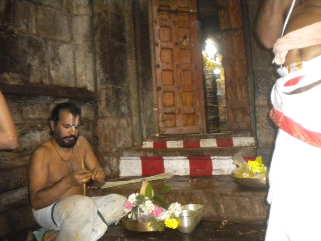 THirukudanthai Sarangapani Temple Uttarayana Vaasal Thirappu   2014 -14