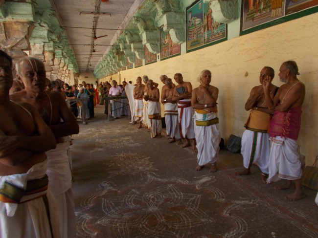 Thirukoodal Azhagar Perumal Temple Pagal pathu day 3 Utsavam 2013--01