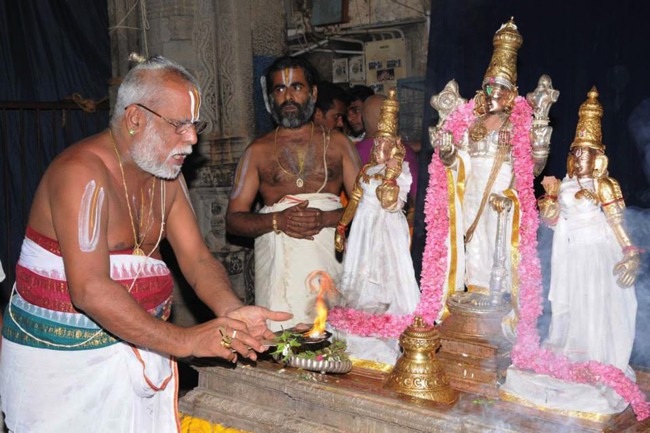 Vaikunda Ekadasi Lower Ahobilam Thirumanjanam 2014--03