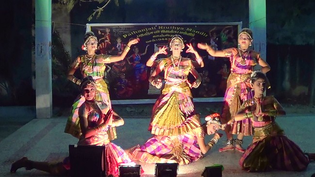 Vaikunda Ekadasi Sevai at Thiruvellukkai 2014 -10