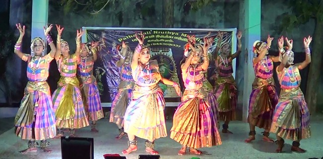 Vaikunda Ekadasi Sevai at Thiruvellukkai 2014 -18