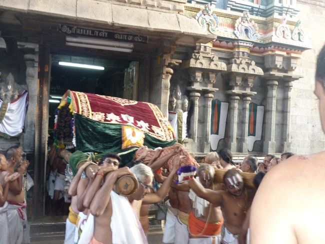 Srirangam Bhoopathi Thirunal  Pallaku 2014 -05