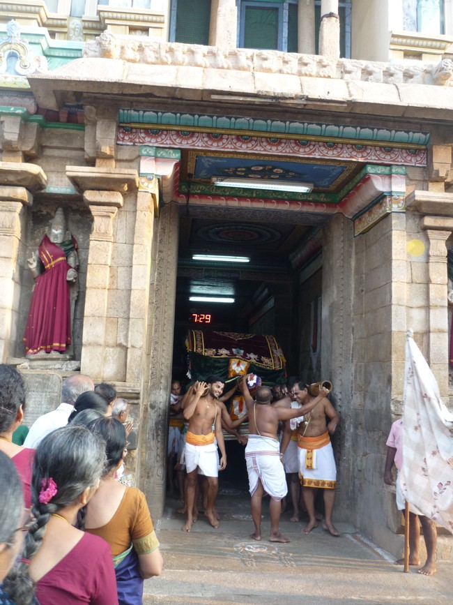 Srirangam Bhoopathi Thirunal  Pallaku 2014 -08
