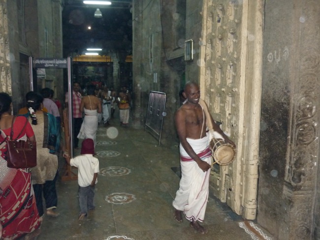 Srirangam Bhoopathi Thirunal Sesha Vahanam 2014--00