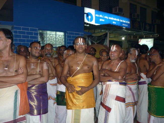 Srirangam bhoopathi thirunal Garuda Vahanam 2014--04