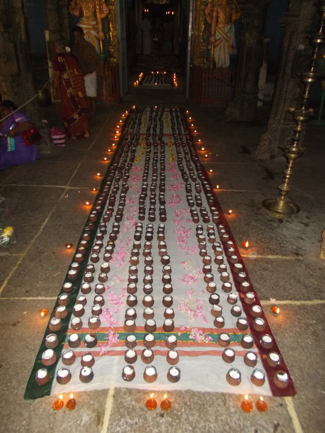 Thai Ammavasai Purappadu at Therazhundur Amaruviyappan Temple 2014--01