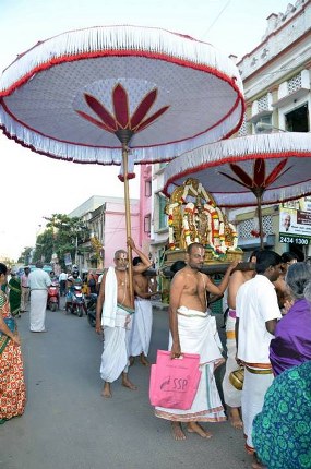 Thiruvallikeni Embar THirunakshatra Purappadu  2014 -10_285x430