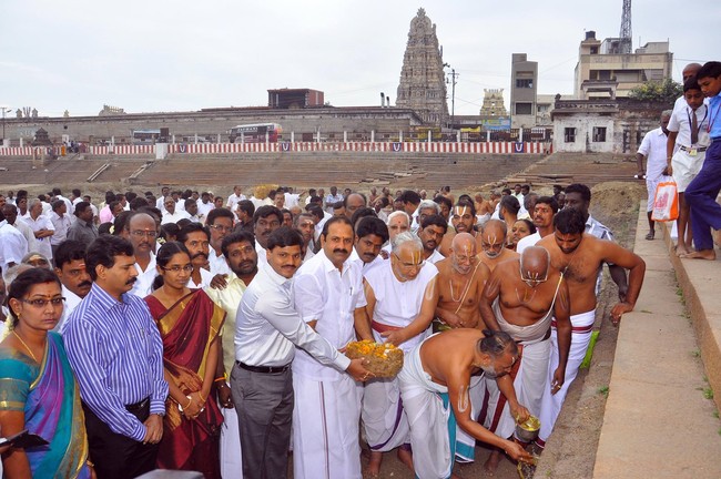 Thiruvallur Renovation work on temple tank   2014 -19