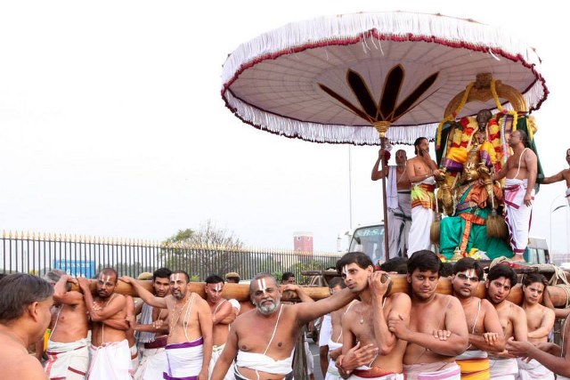 Thiruvellikeni Masi Maga Theerthavari Purappadu 2014 -04