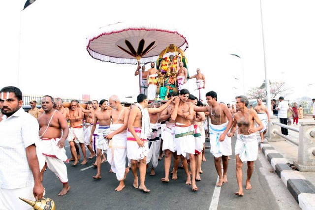 Thiruvellikeni Masi Maga Theerthavari Purappadu 2014 -12