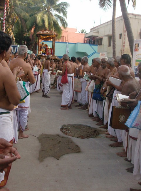 nanganallur sri lakshmi narasimhar brahmothsavam Venugopal thirukolam day 46
