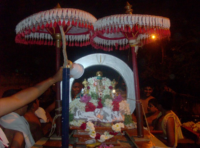nanganallur sri lakshmi narasimhar chandra prabhai 51-day 4
