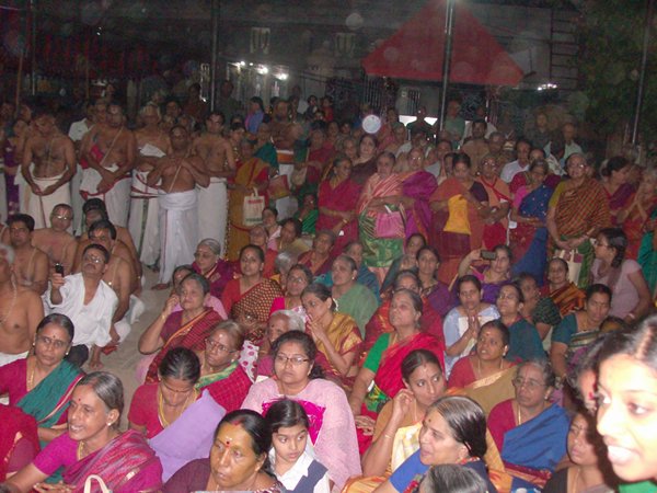 srimath azhagiyasingar at dolothsavam in lakshmi narasimhar temple16161616
