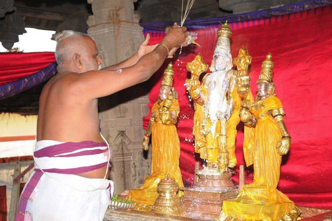 Ahobilam Theppotsavam  day 3 Thirumanjanam   2014--0005