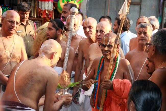 Azhagiyasingar Vijayam  to  Thirupathi AHobila Mutt 2014 -27