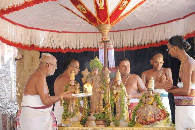Lower Ahobilam Brahmotsavam THirukalyana THirumanjanam 2014 -06