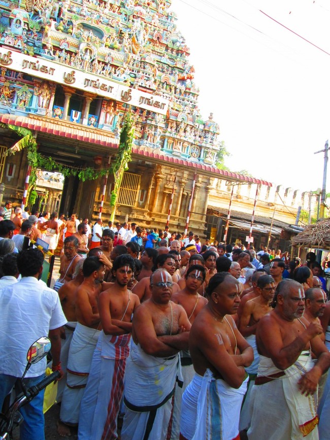 Srirangam Masi Theppam Namperumal Purappadu day 3 2014 -17