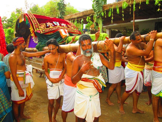Srirangam Masi Theppam Namperumal Purappadu day 3 2014 -44