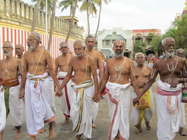 Srirangam Masi Theppotsavam Day 6 Morning 2014--17