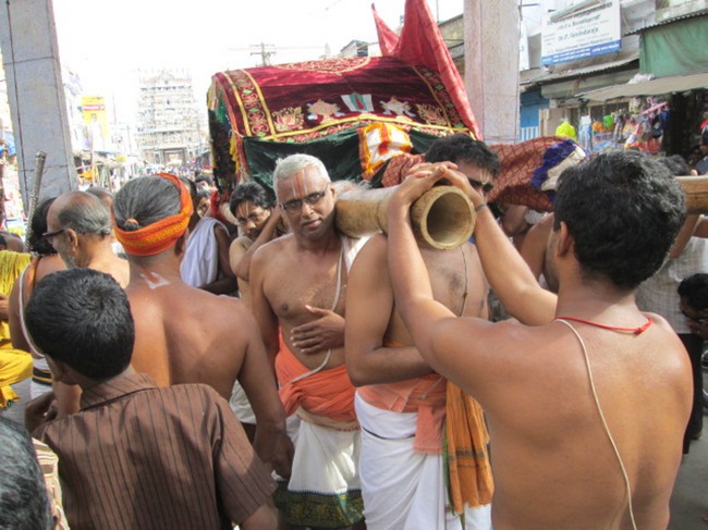Srirangam Masi Theppotsavam Day 6 Morning 2014--36