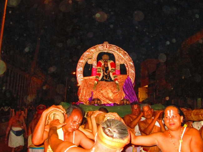 Srirangam Masi Theppotsavam Irattai Prabhai 2014--08