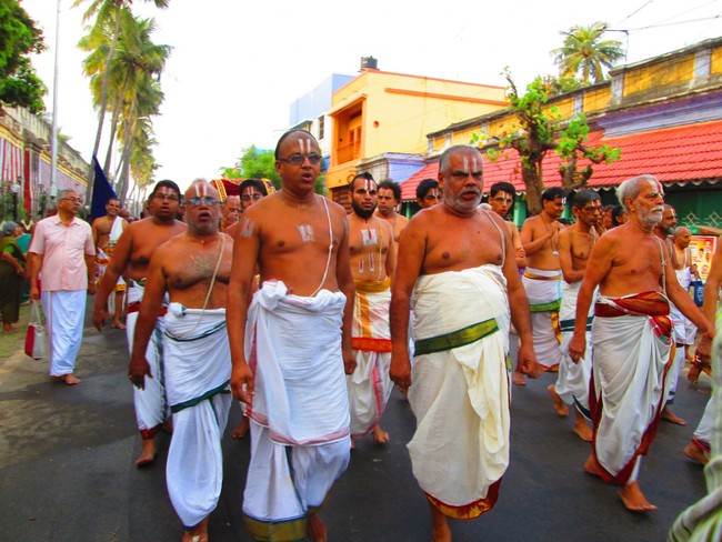 Srirangam Masi Theppotsavam day 2 morning purappadu 2014 -03