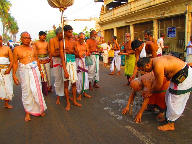 Srirangam Masi Theppotsavam day 2 morning purappadu 2014 -17