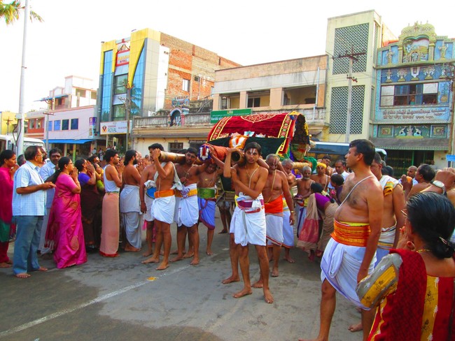 Srirangam Masi Theppotsavam day 2 morning purappadu 2014 -25