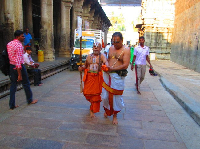 Srirangam Masi Theppotsavam morning  day 5 2014--00