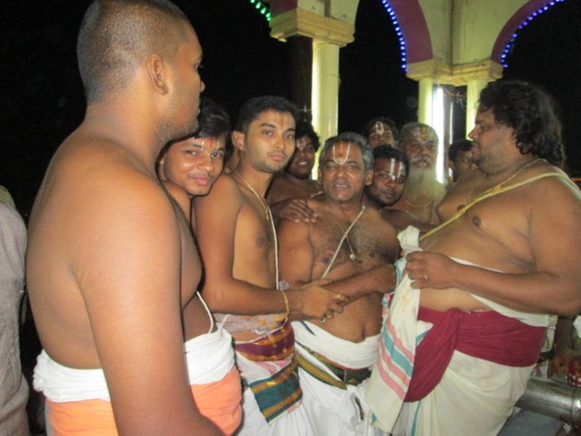 Srirangam Namperumal Masi Theppotsavam Thirupalliyodam 2014 -41
