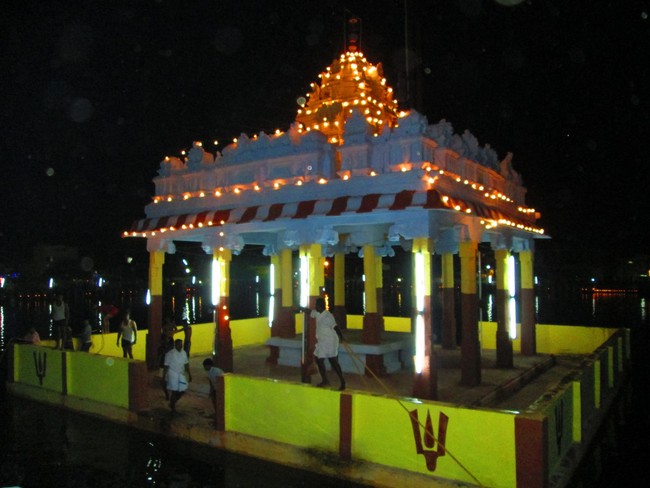 Srirangam Namperumal Masi Theppotsavam Thirupalliyodam 2014 -51