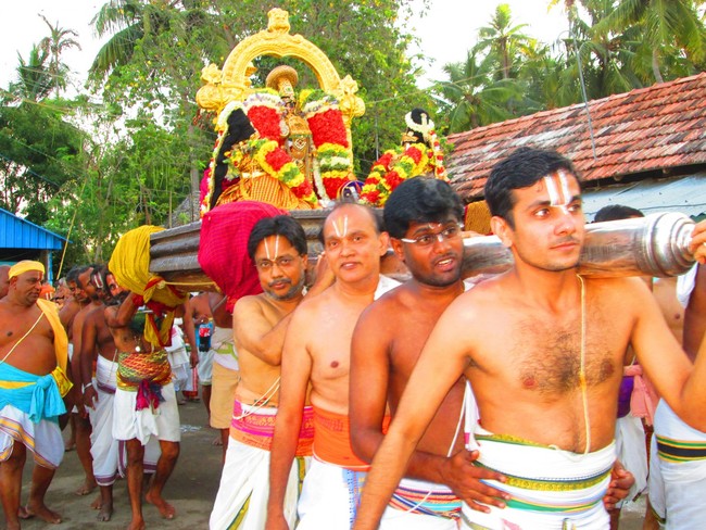 Srirangam Namperumal Masi theppotsavam- Thirupalliyodam 2014 -11
