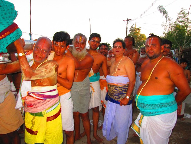 Srirangam Namperumal Masi theppotsavam- Thirupalliyodam 2014 -14