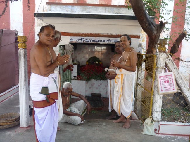 Srirangam Uthiraveedhi Anjaneyar Laksharchanai day 6 2014 -6