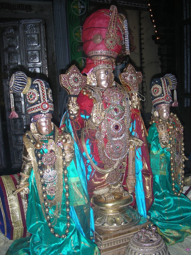 THiruvallur Theppotsavam day 3  2014 -02