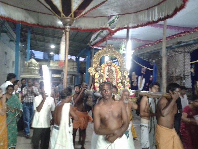 THiruvallur Veeraraghava perumal temple THirukachi nambi thirunakshatra Utsavam 2014 -08_640x480