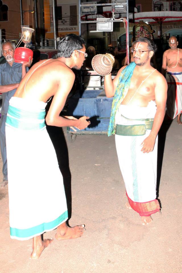 Thiruvallikeni Dhavana Utsavam day 5 2014 -2