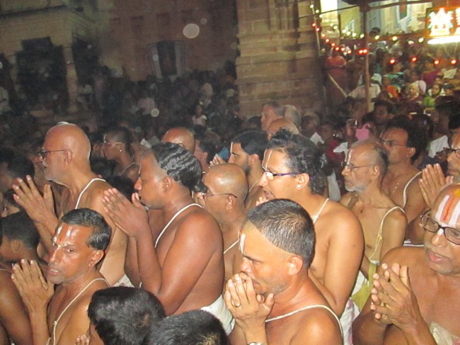 Thiruvellarai Brahmotsavam Garudas sevai 2014--0026