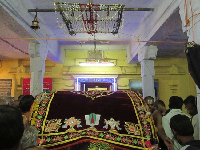 12th apr 14 8am namperumal mandagapadi at thirukkurallapan sannathi (16)