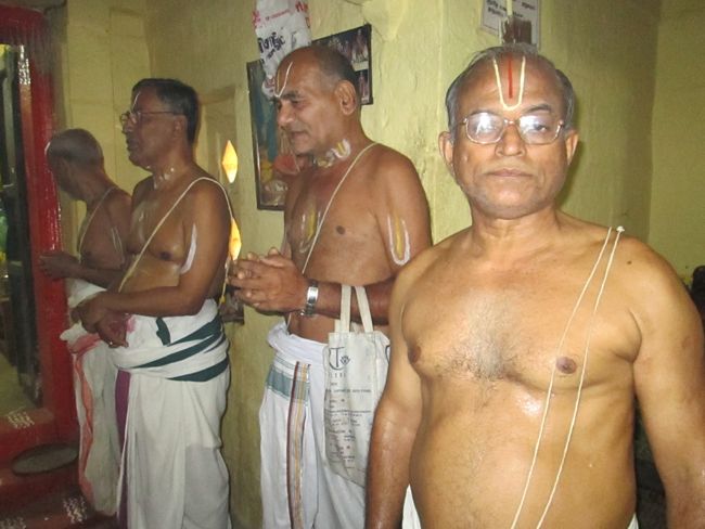 12th apr 14 8am namperumal mandagapadi at thirukkurallapan sannathi (4)
