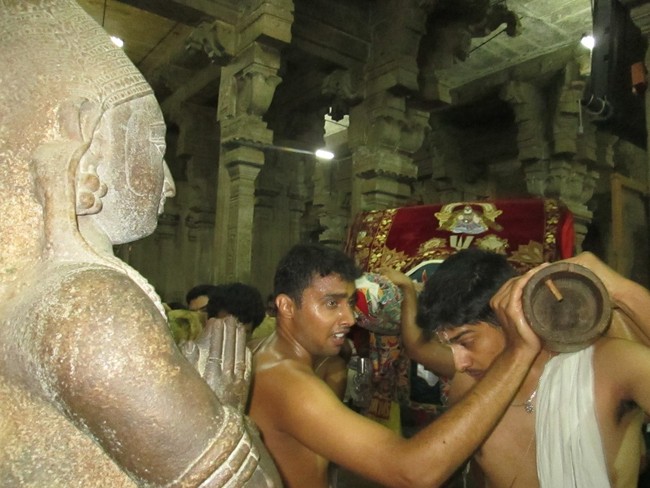 9.00pm to 9.30pm srngm vadaku gopuram vazhiyaga koiyilinul ezhuntharulall (18)