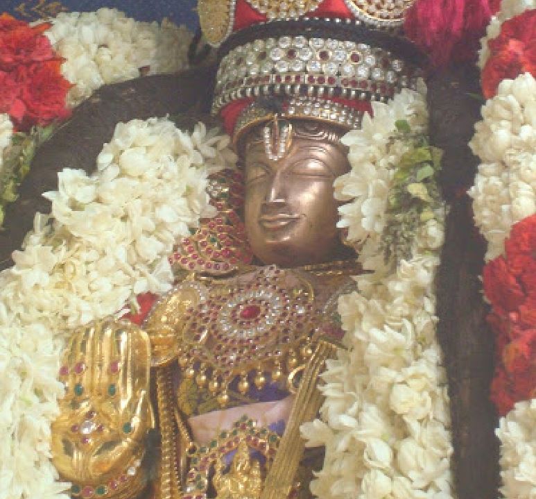Deepaprakasar on Thiruavathara Utsavam