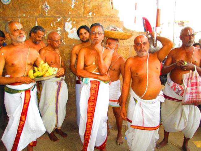 Namperumal Viruppan Thiirunaal Theerthavari 2014 -03