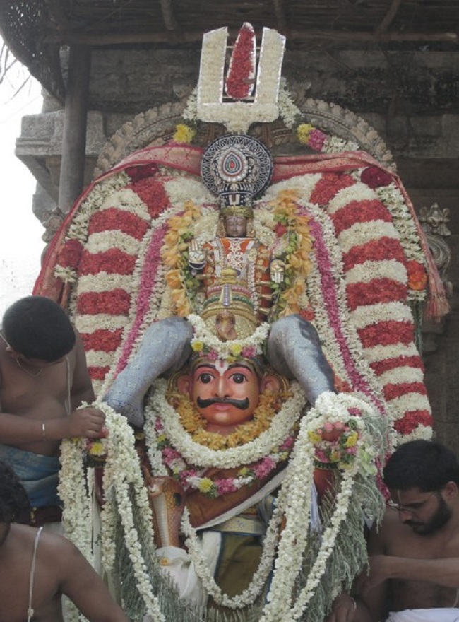 Pooviruthavalli Sri Thirukachi nambigal Mangalasasanam uthsavam1-