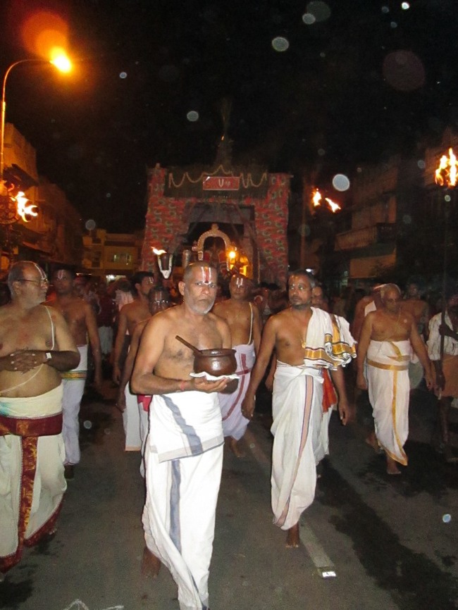 Srirangam Panguni Brahmotsavam Thiruchivigai 2014--56