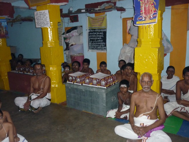 Srirangam Patasala Brahmanas Honoured  2014 -11