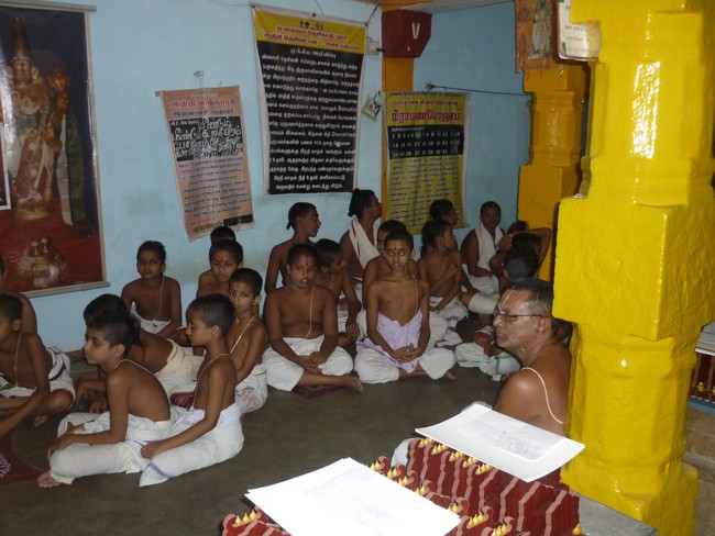 Srirangam Patasala Brahmanas Honoured  2014 -13